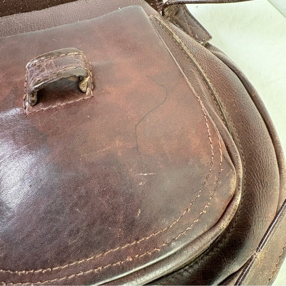 Vintage artisan handmade boho minimalist distressed genuine leather shoulder bag - Picture 16 of 17